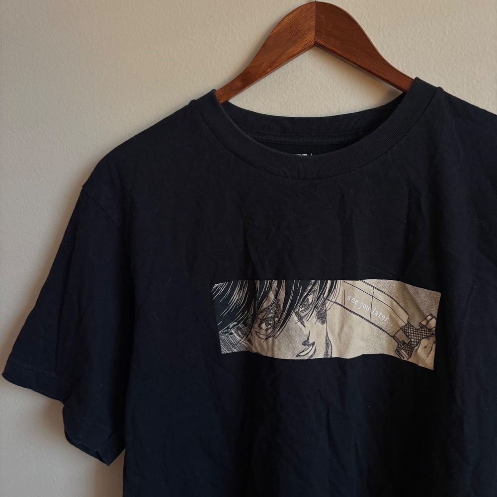 Uniqlo x Attack on Titan Mens Streetwear Anime Manga Style Graphic T Shirt